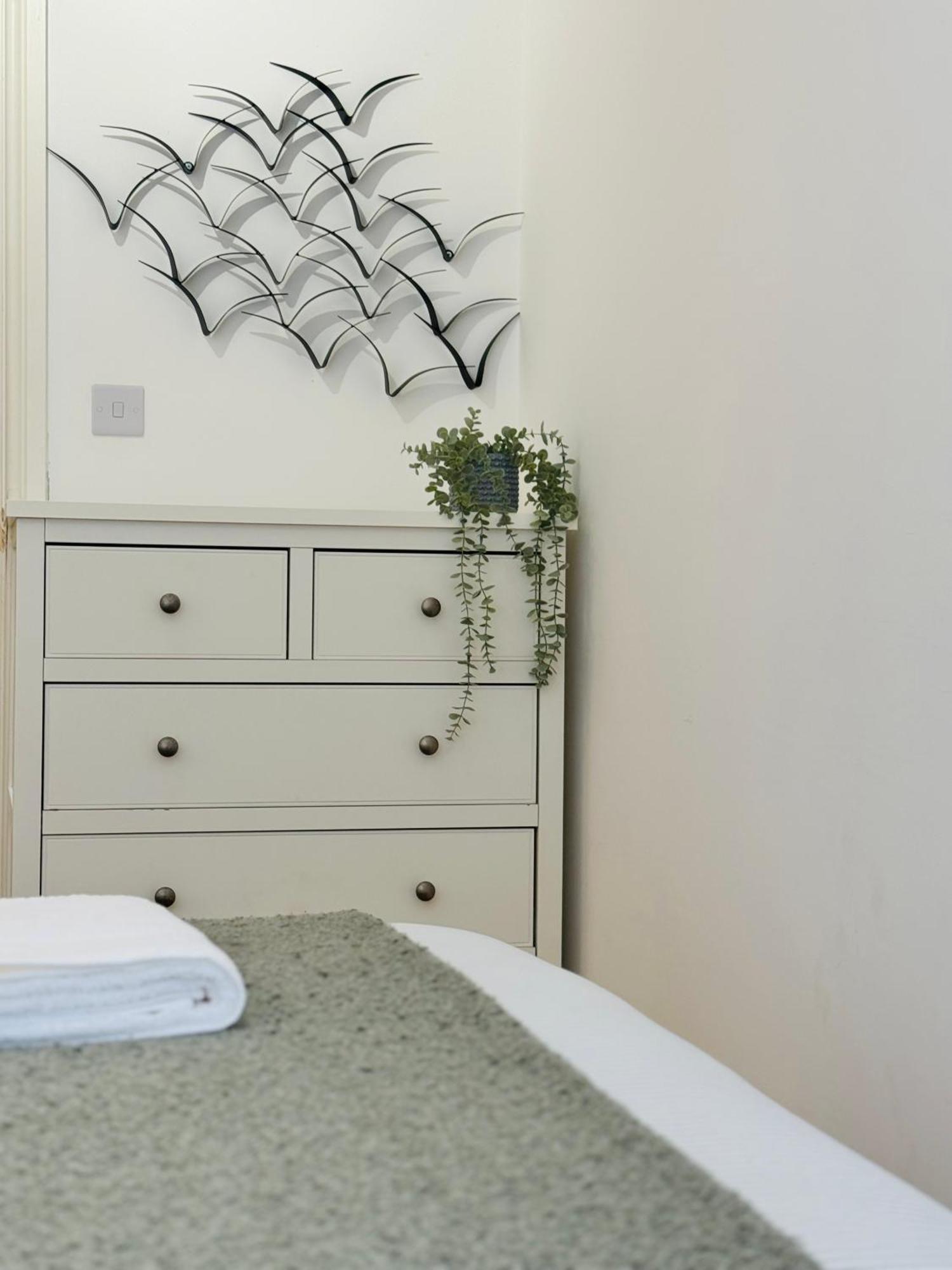 Holiday Home 2Br L 2Ba With Patio-Sleep 6 Londýn Exteriér fotografie